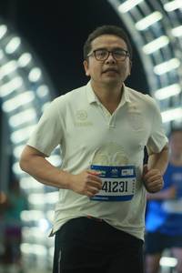 BIB: 41231
                            <button type="button" onclick="openModal(20842968)" class="btn btn-primary btn-sm float-right btn-popup" data-toggle="modal" data-target=".modal-high-quality">
                        <i class="fas fa-shopping-cart"></i> Add to Cart
                    </button>
                                            <button type="button" onclick="isThisMe(20842968, true)" class="btn btn-success btn-sm float-right btn-popup btn-isme hidden" data-toggle="tooltip" data-placement="bottom" title="นี่คือรูปของคุณใช่ไหม คลิกที่นี่เพื่อเอาเข้าอัลบั้ม">
                        <i class="fas fa-plus"></i> Add to album
                    </button>
                    <button type="button" onclick="isThisMe(20842968, false)" class="btn btn-warning btn-sm float-right btn-popup btn-isnotme hidden">
                        <i class="fas fa-ban"></i> Remove from album
                    </button>